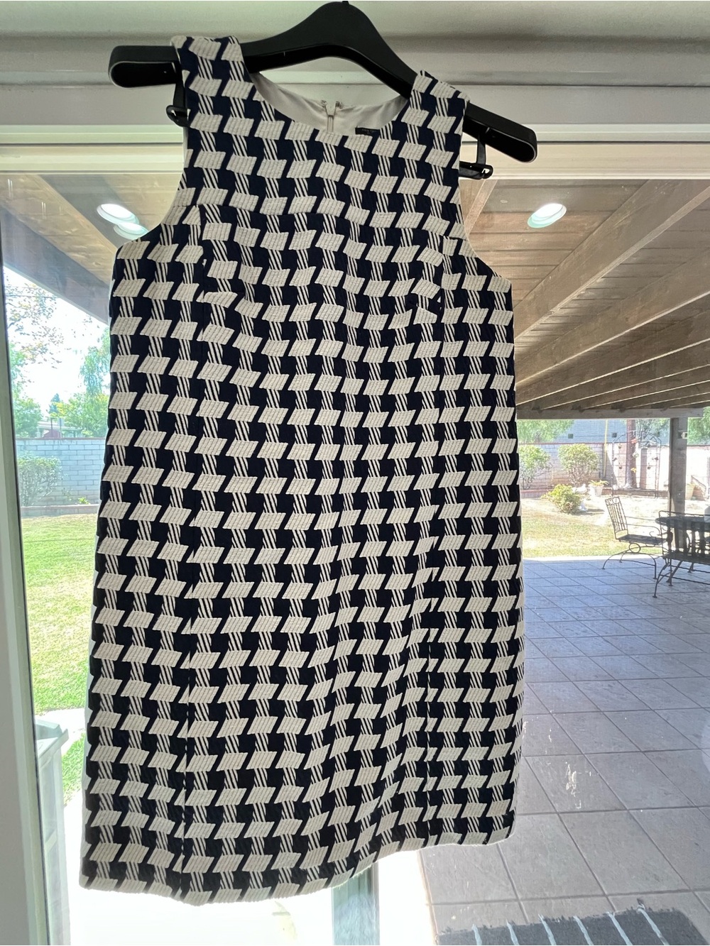 Ann Taylor Navy and White Textured Geometric Dress